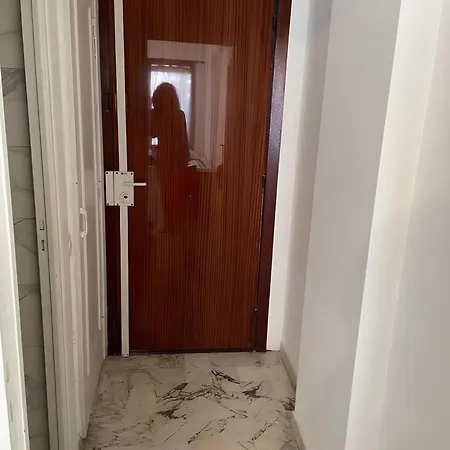 50 M De La - Centre - Proche Appartement