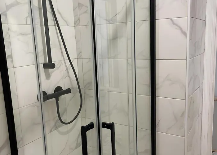 50 M De La - Centre - Proche Appartamento