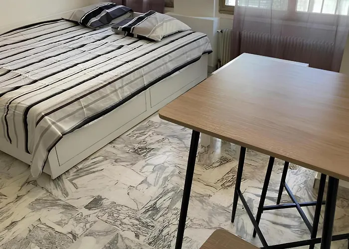 50 M De La - Centre - Proche Nizza